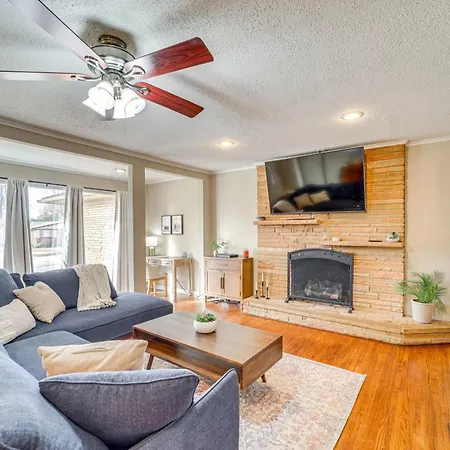Tulsa Home 5 Mi To Downtown Groups Welcome!
